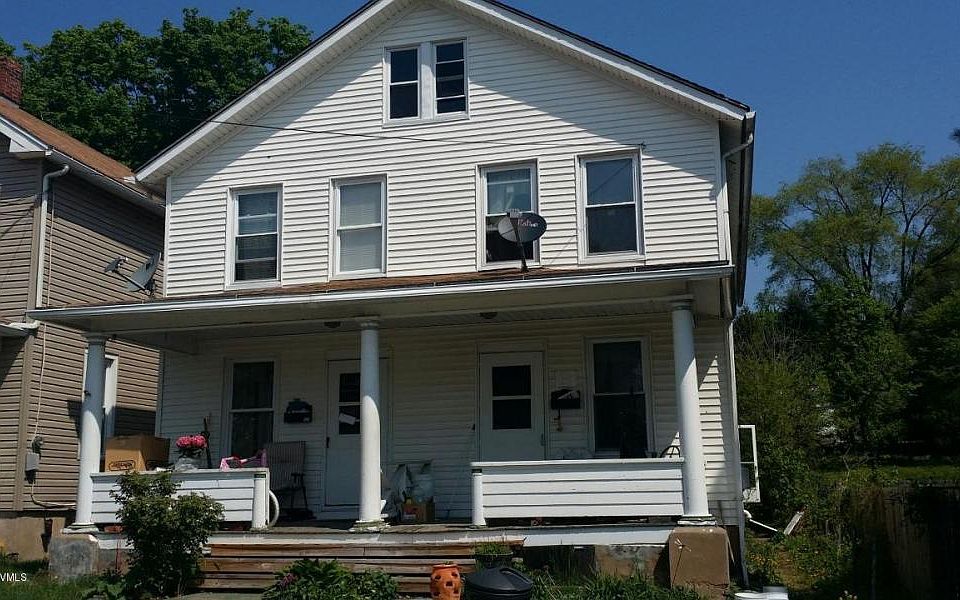 2nd image of 427 Piper Ave