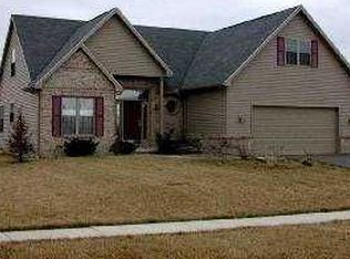 3346 Ice Castle Dr, Oregon, OH 43616