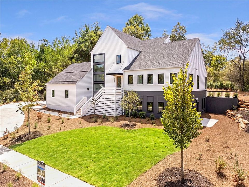 1st image of 235 Winterberry Way