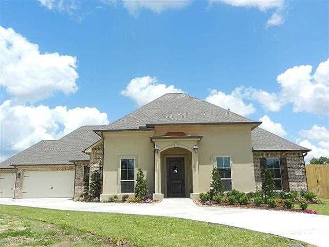 1st image of 2596 Amberwood Dr