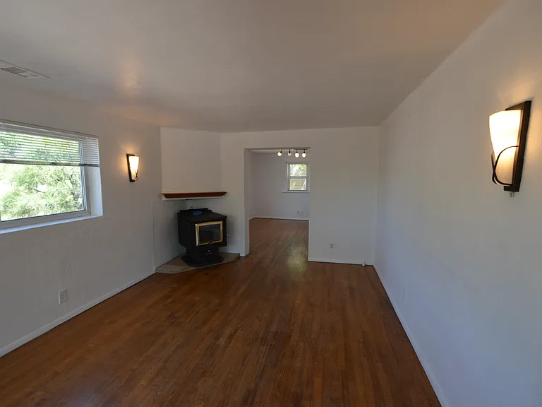 303 Villeros St — Photo 17