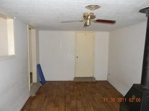 4th image of 4093 Cochese Ave
