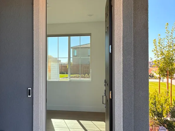 4613 Caufield Way, Lathrop, CA 95330