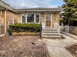 4712 N Kennicott Ave, Chicago, IL 60630