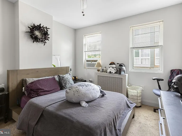 2310 E Gordon St — Photo 12