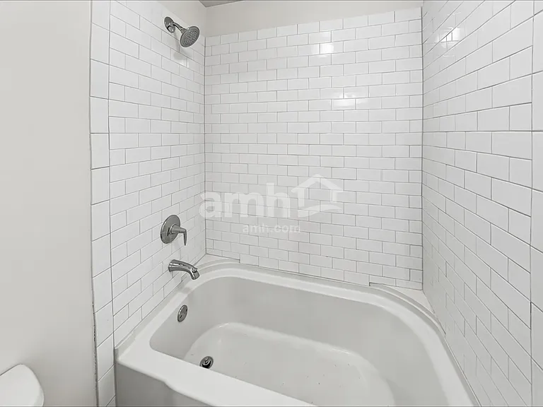 1072 Adams Haven Bnd — Photo 15