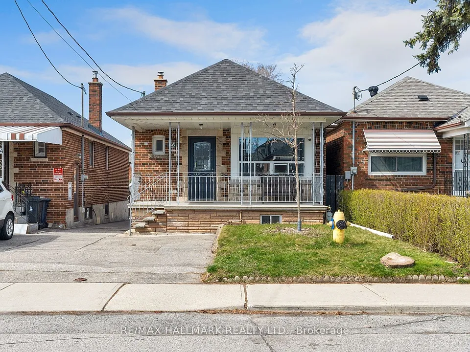 46 Miranda Ave #BASEMENT
