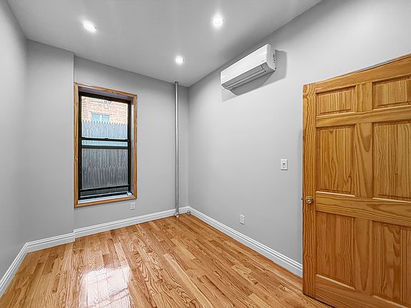 5th image of 440 Senator St APT 3