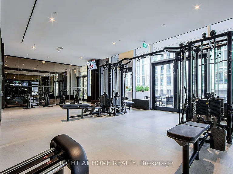 11 Yorkville Ave #3603 — Photo 25