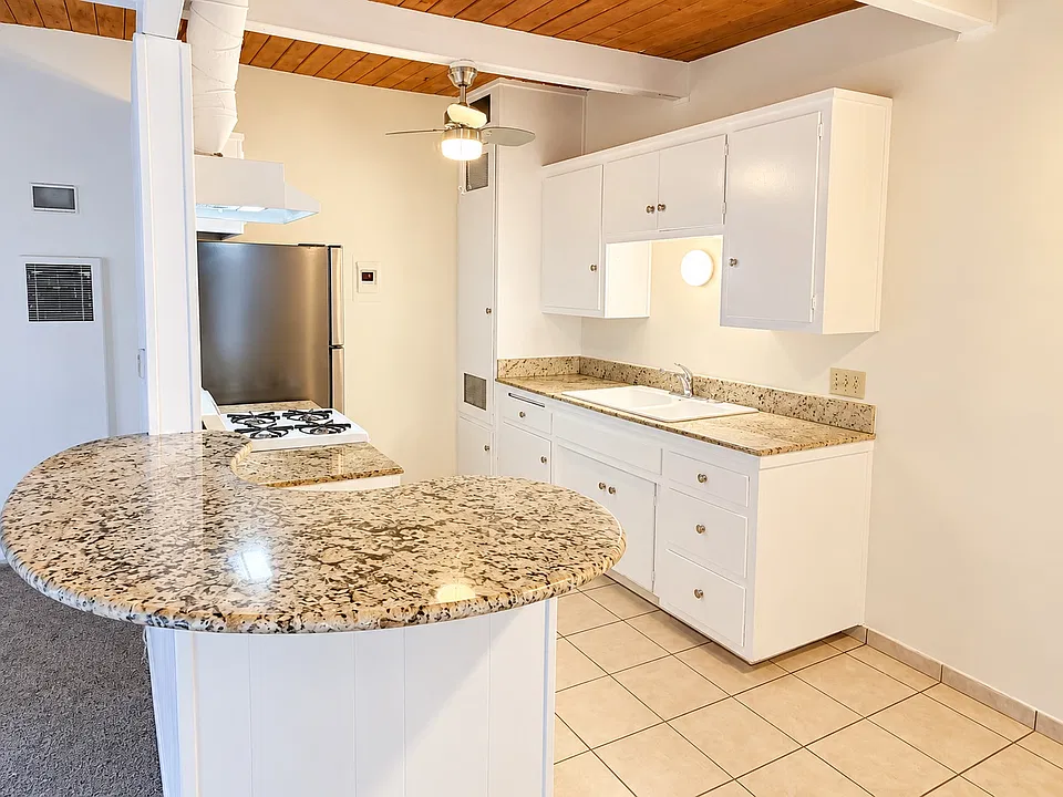 50 Auburn Ave #5