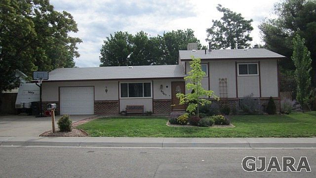 1st image of 636 1/2 Karen Ct