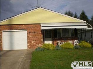 147 Torrey Pines Dr, Toms River, NJ 08757