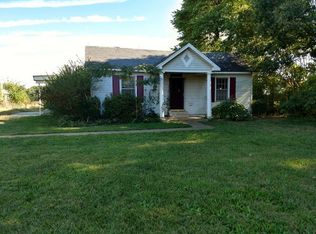 24696 N James Madison Hwy, New Canton, VA 23123