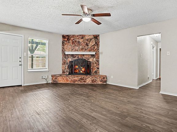 3rd image of 6641 Fair Meadows Dr