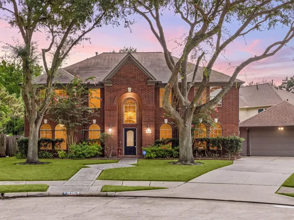 14218 Scarborough Fair St, Houston, TX 77077