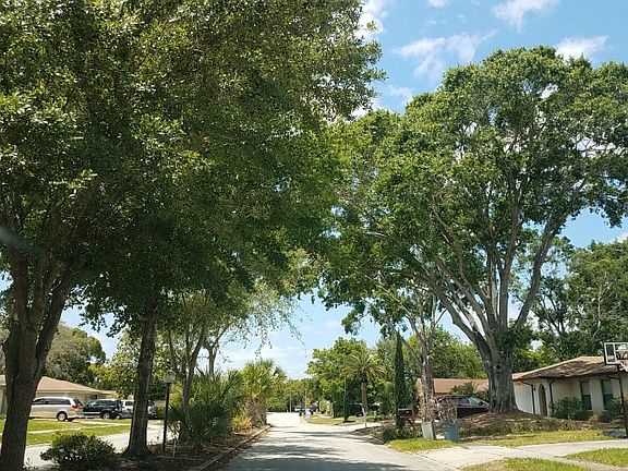 5th image of 7600 Village Green Dr