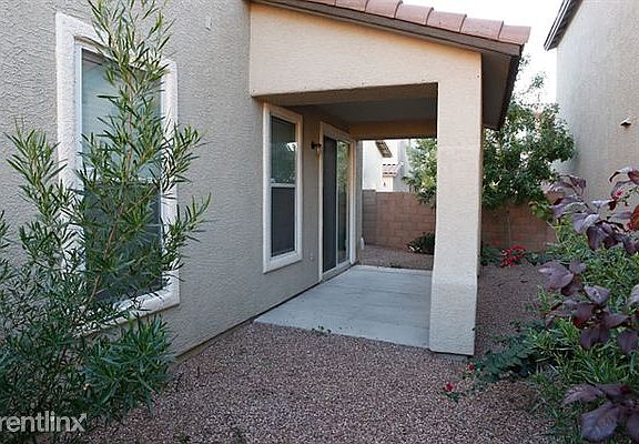 Neruda Exterior Photo 2, 12-15-08