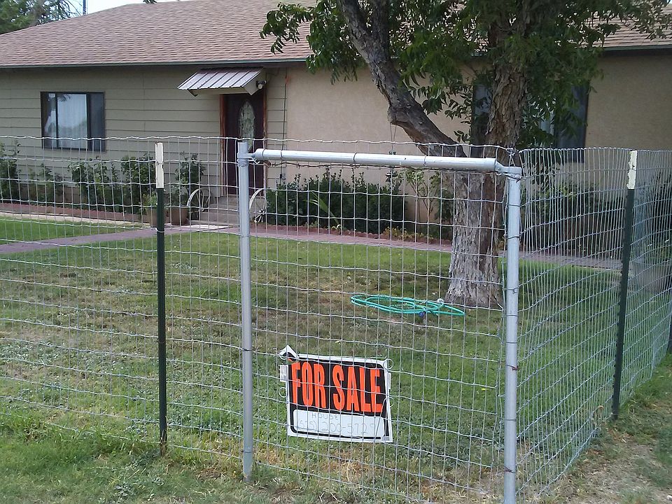 2nd image of 1001 Loving Ave
