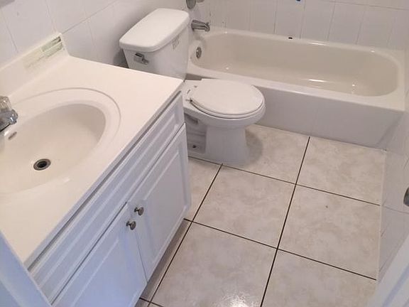 3rd image of 11840 NE 19th Dr APT 3