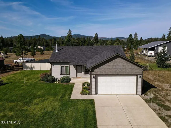 32945 N 16th Ave, Spirit Lake, ID 83869