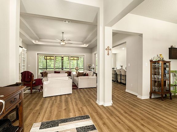 5th image of 16952 Tierra Buena Dr