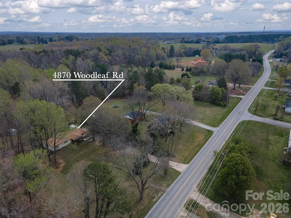 1st image of 4870 Woodleaf Rd