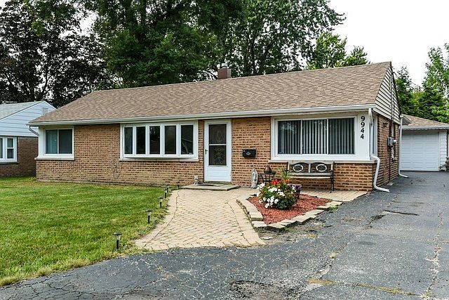 1st image of 9944 Elm Circle Dr