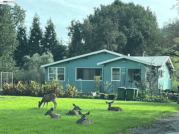 2nd image of 401 Pine Creek Rd