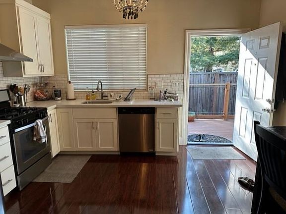 3rd image of 569 N San Pedro St APT 2