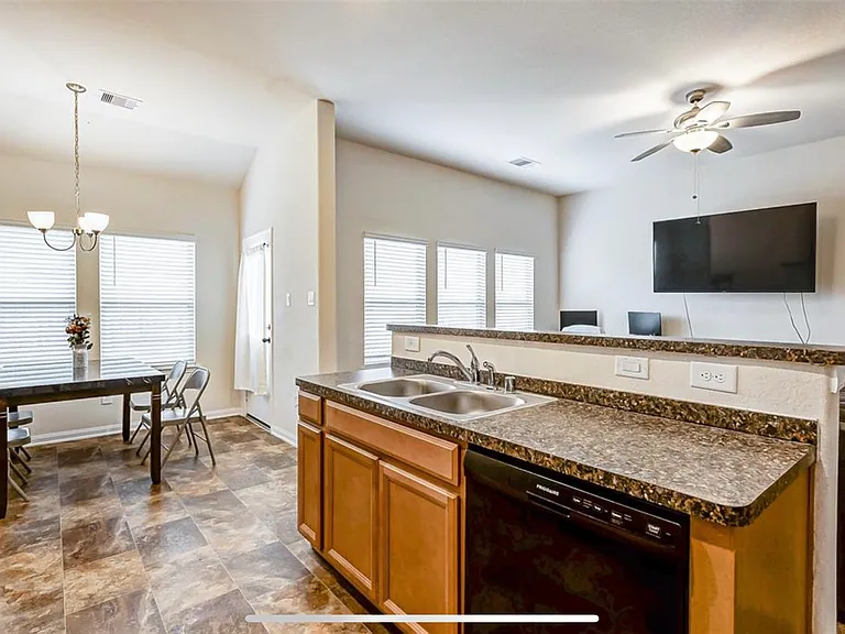 10750 Nyla Spring St — Photo 20