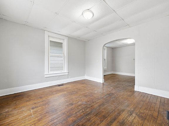 4th image of 1705 Mitchell Ave