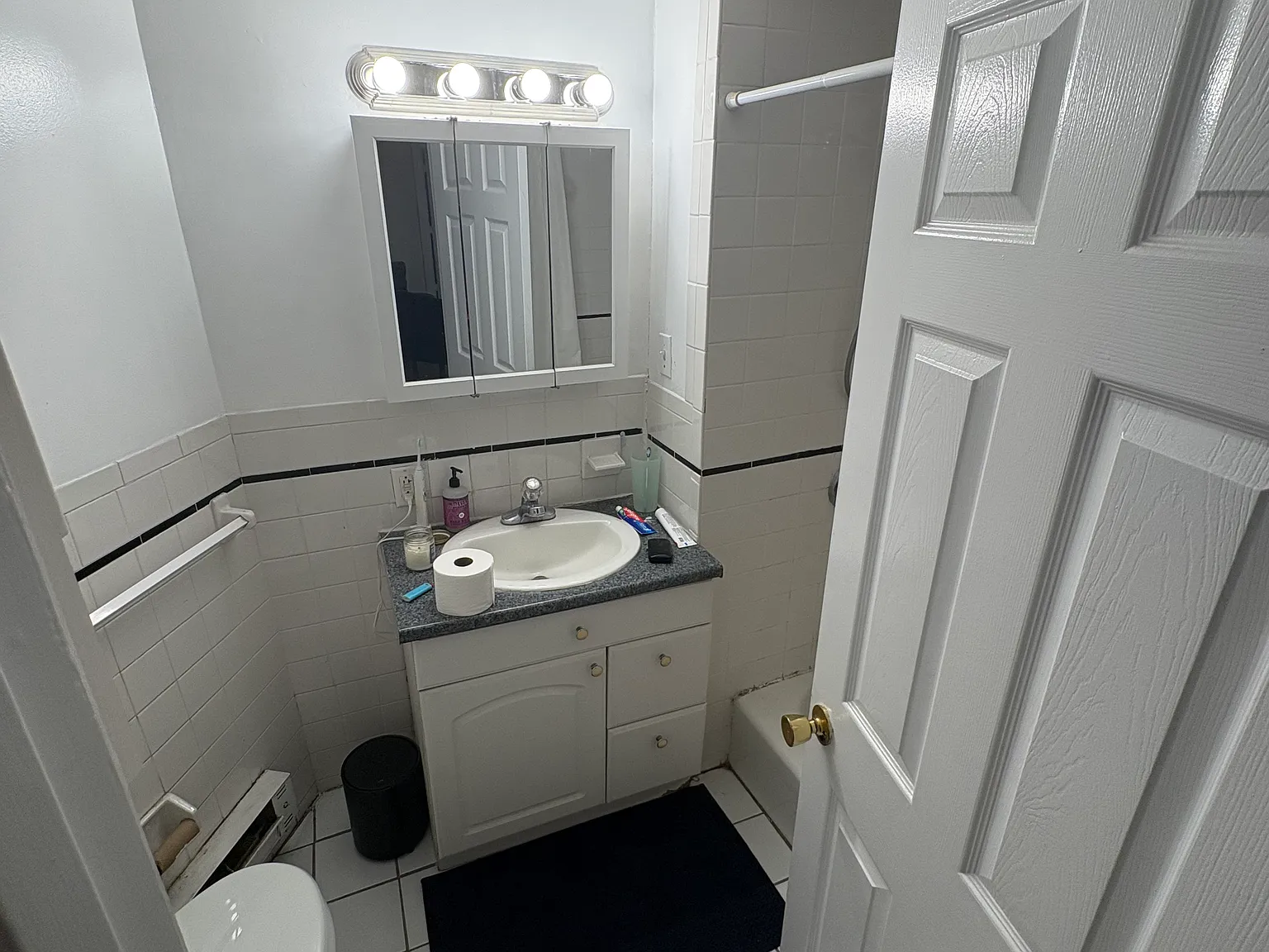 2 bed, $2,600 — Photo 4