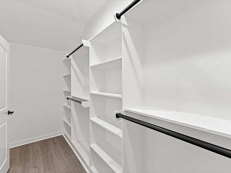 14828 Spica Ct — Photo 18