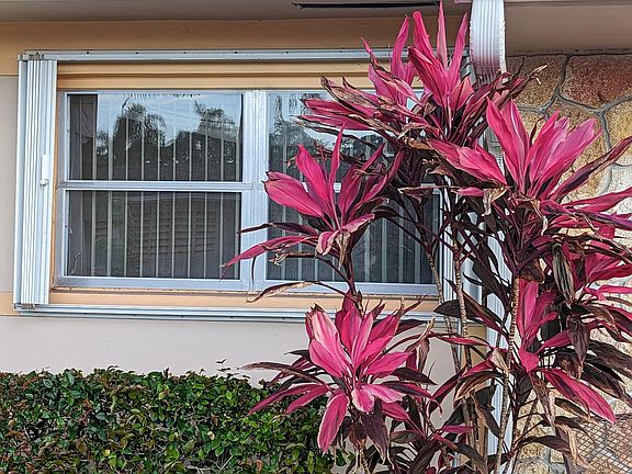 5th image of 2631 W Dudley Drive #E