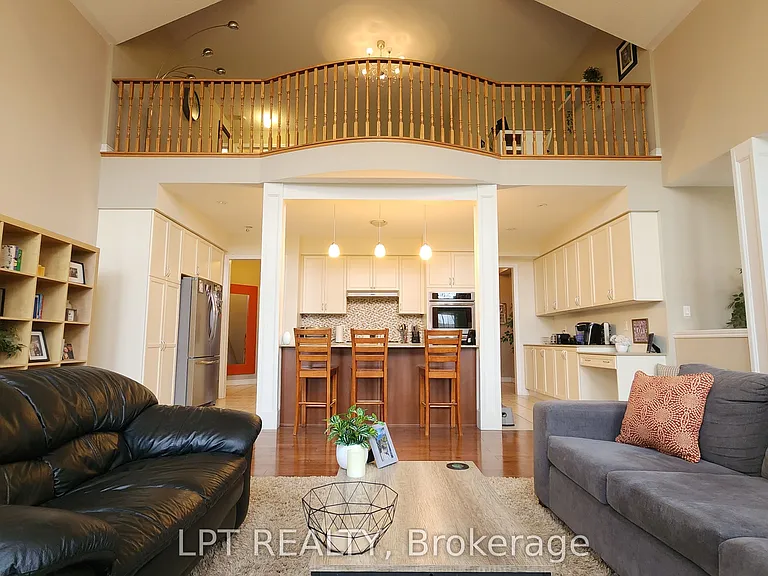 12 Plowright Rd #LEASE — Photo 6