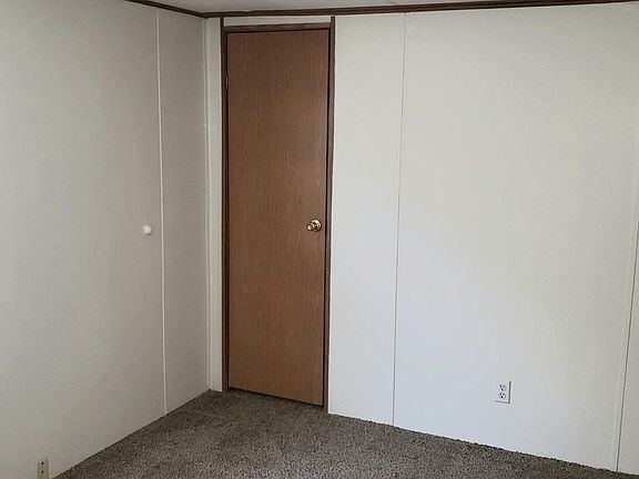 3rd image of 18340 SE 164th St