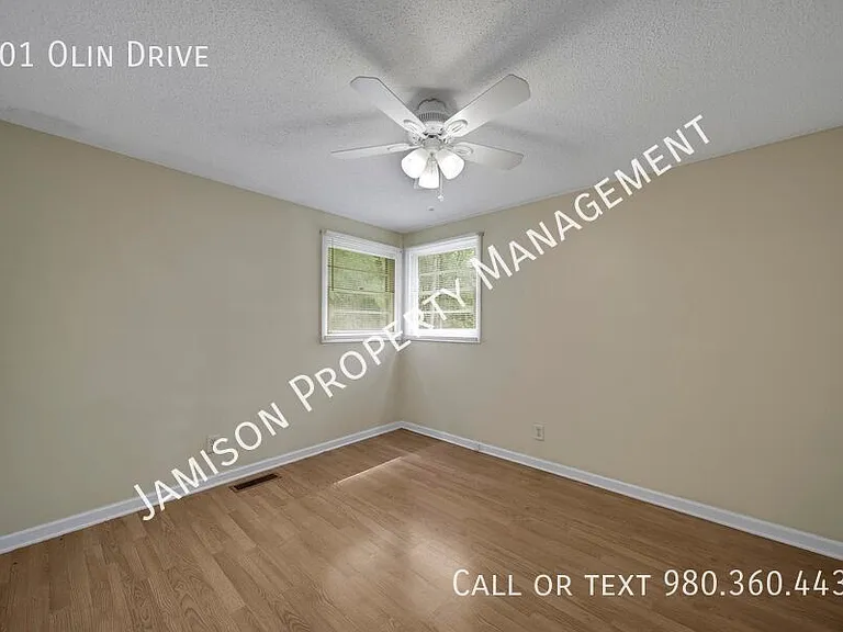 501 Olin Dr — Photo 16