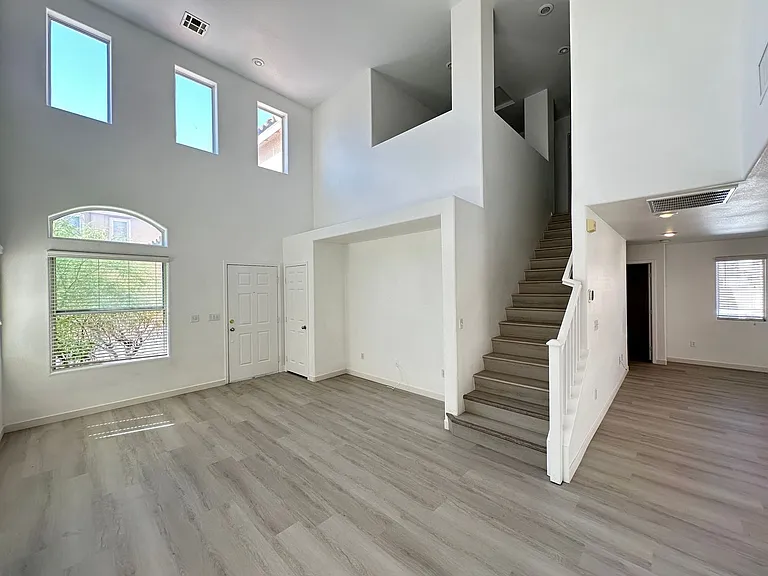 8222 Amphora St — Photo 7