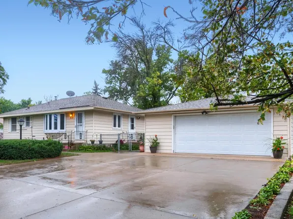 440 113th Ave NW, Coon Rapids, MN 55448