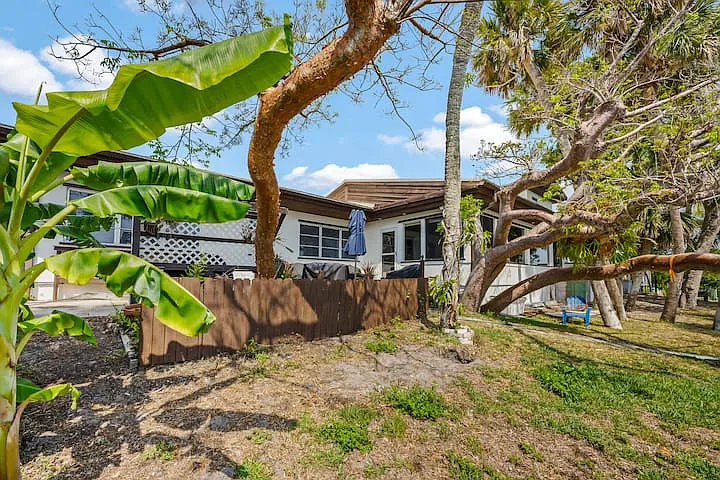 11560 Dragon Point Dr — Photo 36