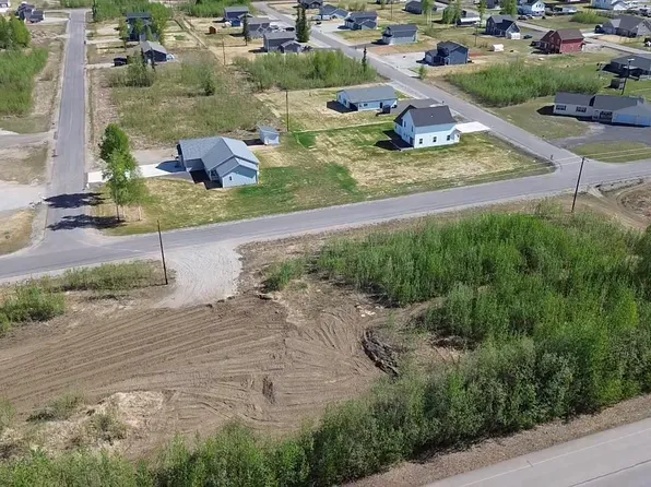 2509 Therron St, North Pole, AK 99705