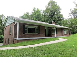 824 Cardinal Pl SW, Lenoir, NC 28645