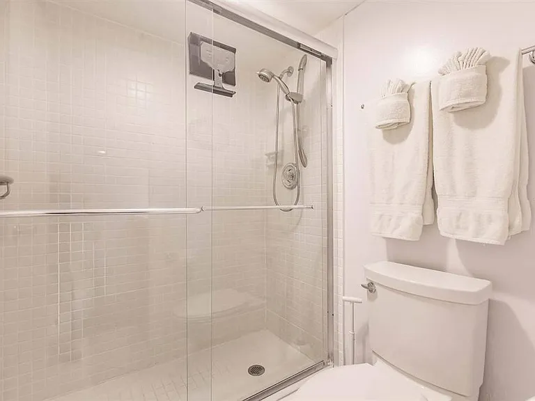 1200 E Peppertree Ln #206 — Photo 7