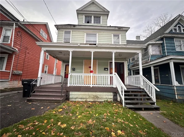 907 Carbon St, Syracuse, NY 13208