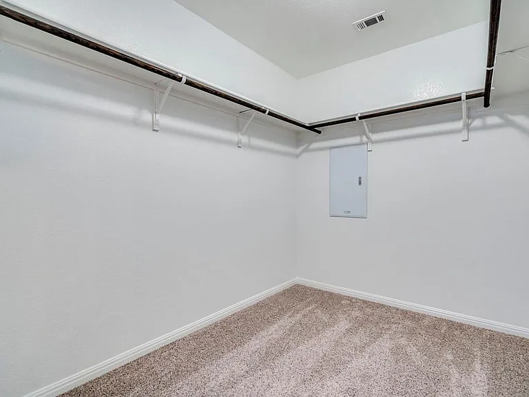 448 Dubina Ave — Photo 17