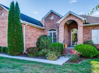 1058 River Bend Dr, Cookeville, TN 38506