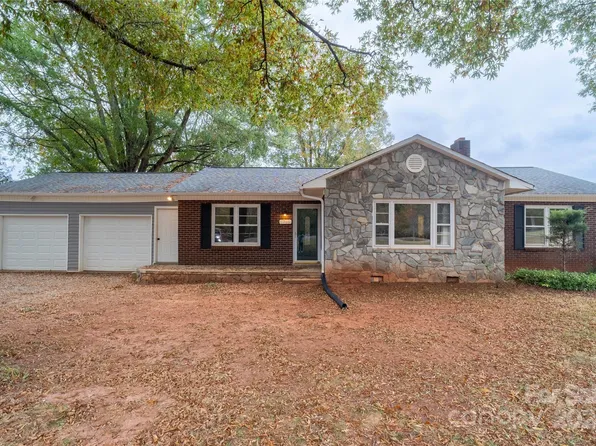 1760 Jarrett Farm Rd, Newton, NC 28658