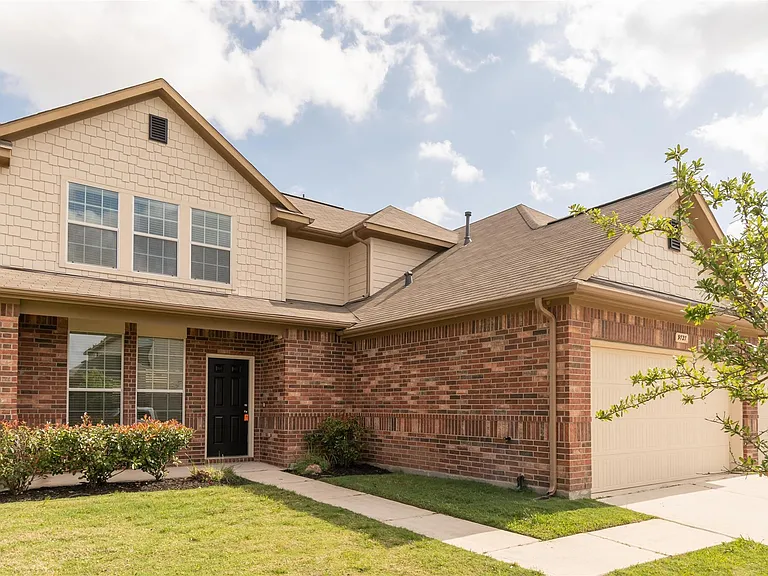 9727 Elia Ct — Photo 2