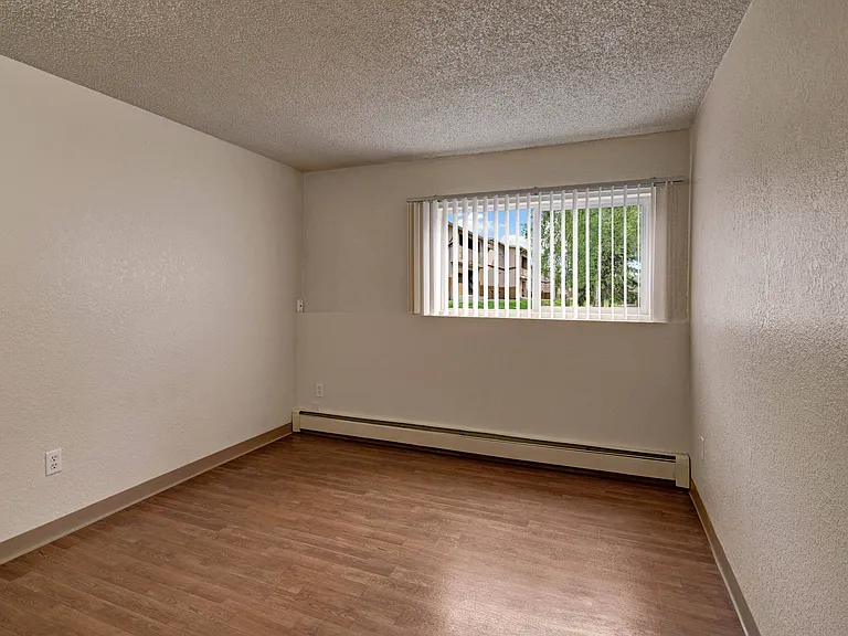 The Greenbriar — Photo 12