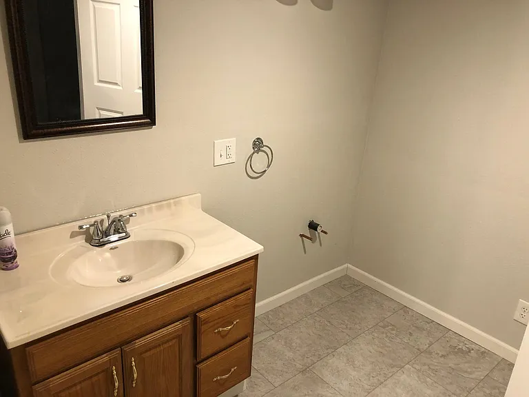3922 N Elgin St — Photo 11